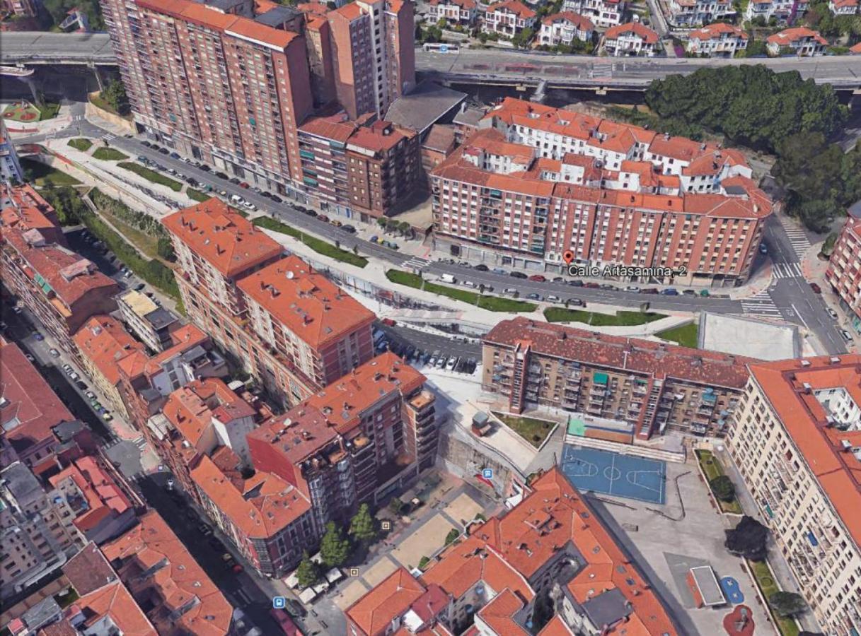 Ferienwohnung Calida Vivienda Turistica Centrica Junto Al Funicular Y Metro Bilbao Exterior foto