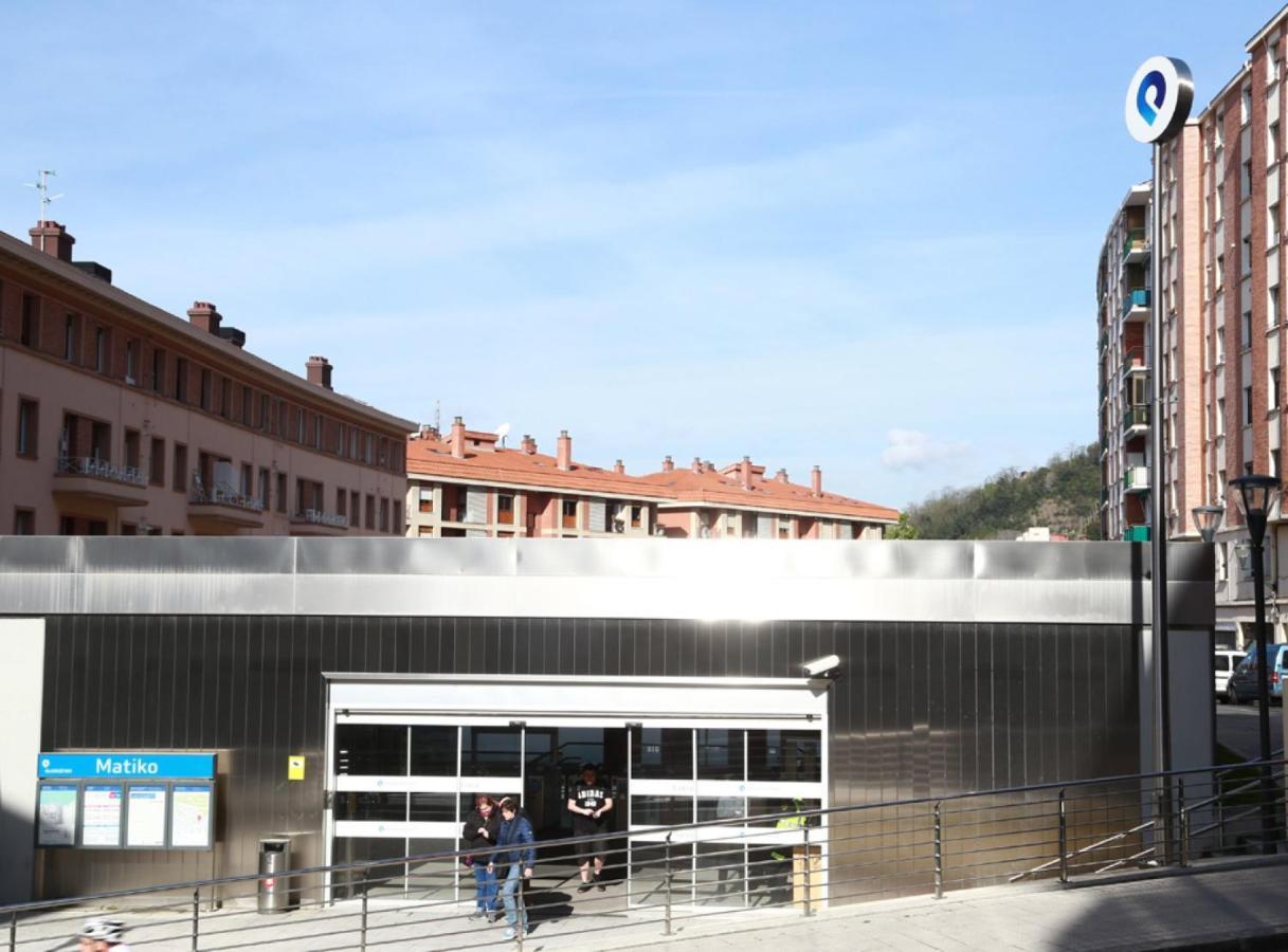 Ferienwohnung Calida Vivienda Turistica Centrica Junto Al Funicular Y Metro Bilbao Exterior foto